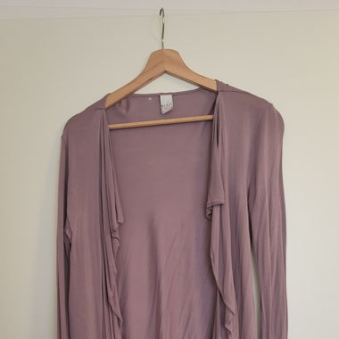 Lockeres Jäckchen/Cardigan mit Wellenoptik