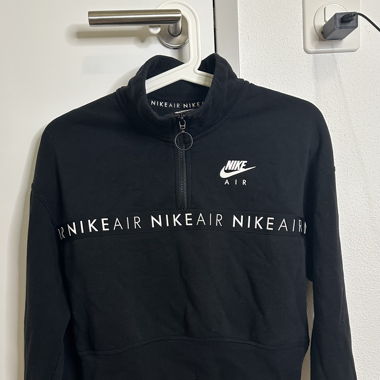 Cropped Nike Sweater Gr. S