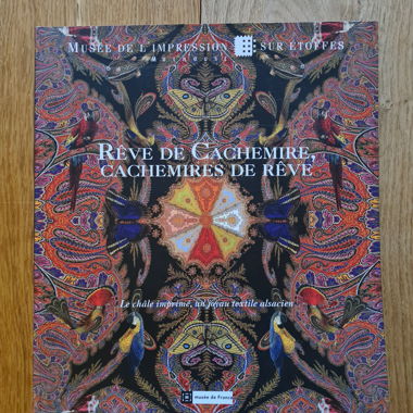 Libro sul Cashmere