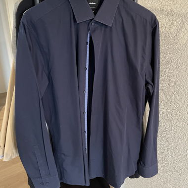 Chemise bleue simple