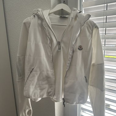 Giacca con cappuccio bianca Moncler