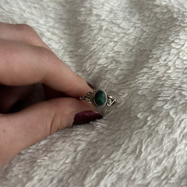 Malachite gemstone ring