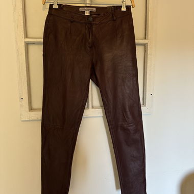 Pantaloni in vera pelle bordeaux