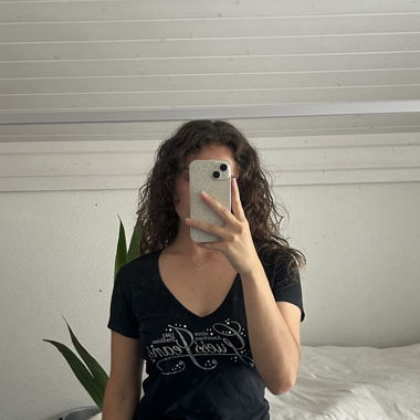 Vintage black Guess Shirt