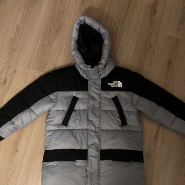 The North Face Jacket Mens size S, Womens size M