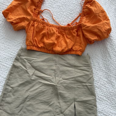 Set aus Crop-Top mit Rock