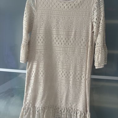Robe en dentelle YAS beige