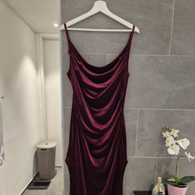 Rotes Abendkleid