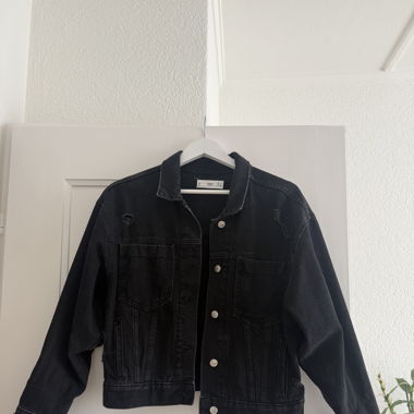 OVERSIZED DENIM JACKET 