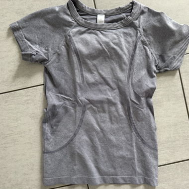 T-shirt sportivo grigio, taglia S