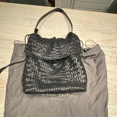 Geflochtene Elena Berton Tasche
