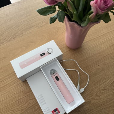Medicube Age-R Booster Pro