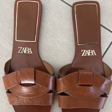 Zara Slides