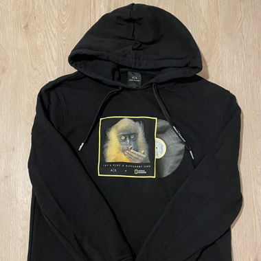 Armani Exchange x National Geographic limited edi 