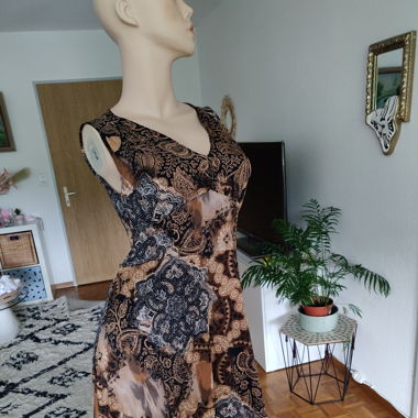 Helena Hart Kleid mit rustikalem Motiv