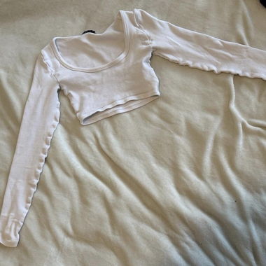 Top corto maniche lunghe bianco