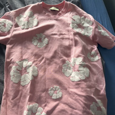 pinkes t-shirt 