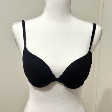 Soutien-gorge noir en dentelle 