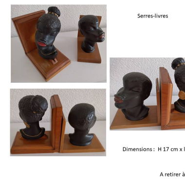 SERRE-LIVRES AVEC STATUETTE 