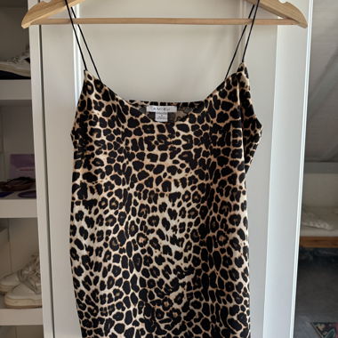 Leopard print top