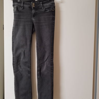 Schwarze Jeans Gr. 36