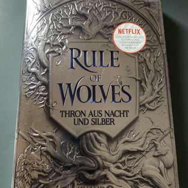 Book Rule of Wolves 