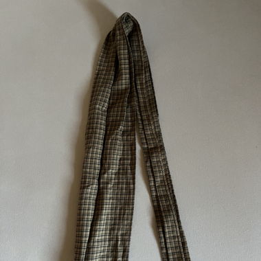 minimalistic scarf