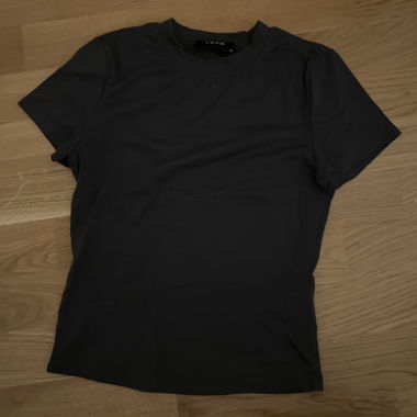 T-shirt ajusté gris foncé