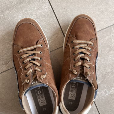 Bugatti Sneakers Size 43