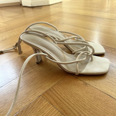 Talons blanc 