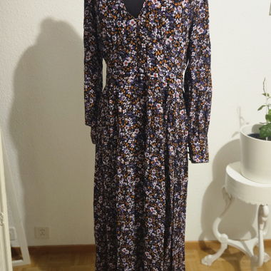 Kleid - florales Mustet