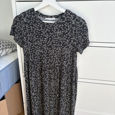 Blümchenkleid dunkelblau
