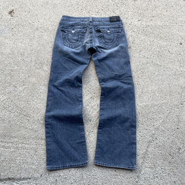 Jeans True Religion, vestibilità svasata, buone condizioni