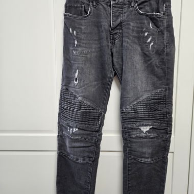Pantaloni stile jeans