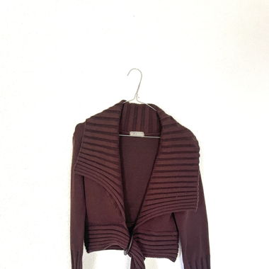 Chic Burgundy Knit Cardigan with Oversized Collar