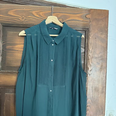Grünes Hemdkleid