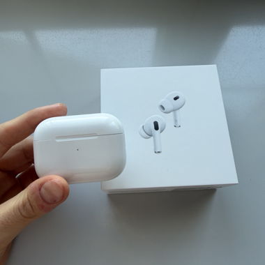 Apple AirPods Pro 2nd Generation (2022)