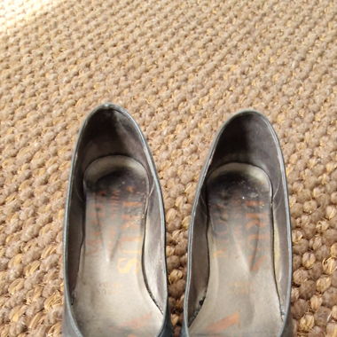 Escarpins cuir vielli