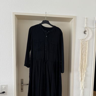 Midikleid von GAP in dunkelblau