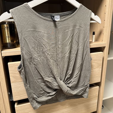 Top da donna con nodo