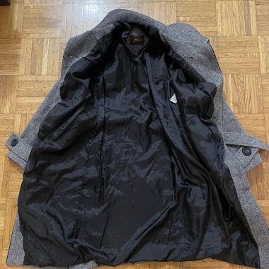 Manteau gris à ceinture