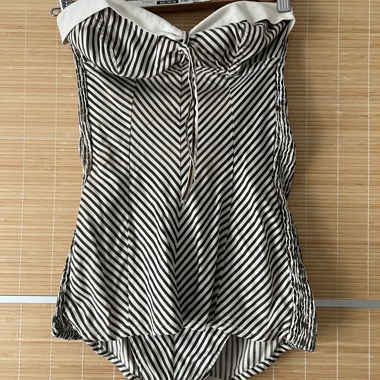 Costume da bagno vintage a righe