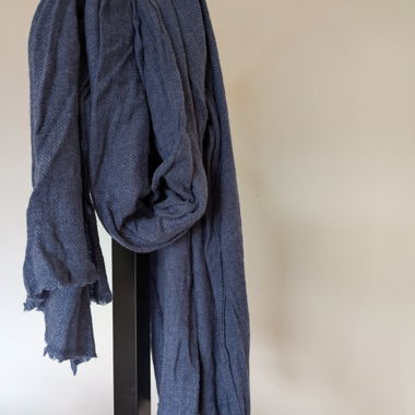 Blauer Schal