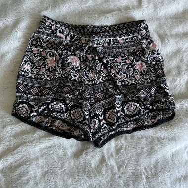 Flowy Patterned Shorts