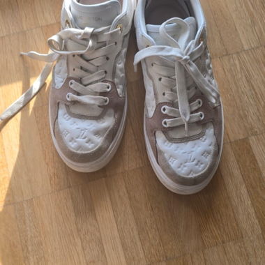 Louis Vuitton Time Out Sneaker 