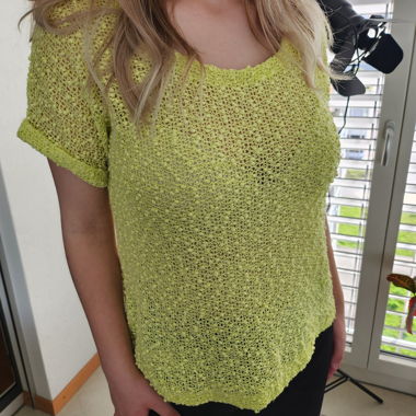  T-shirt en tricot léger et aéré - Mango