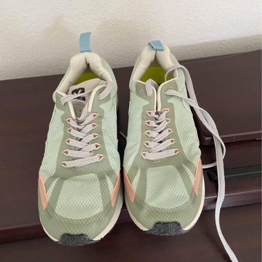 Sportschuhe