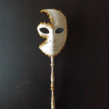 Maschera con manico