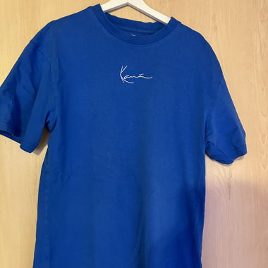 T-shirt bleu