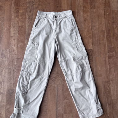 Pantaloni cargo beige H&M
